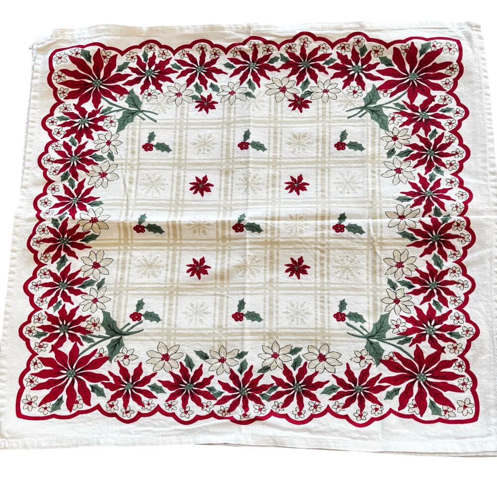Christmas holiday cotton cloth napkins set of 4 red poinsettias white & green